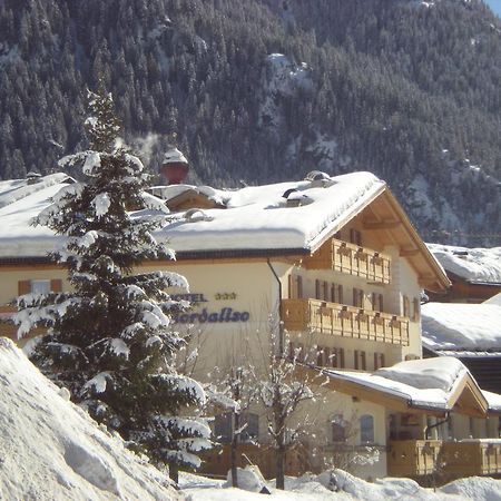 Albergo Fiordaliso Canazei Exterior foto