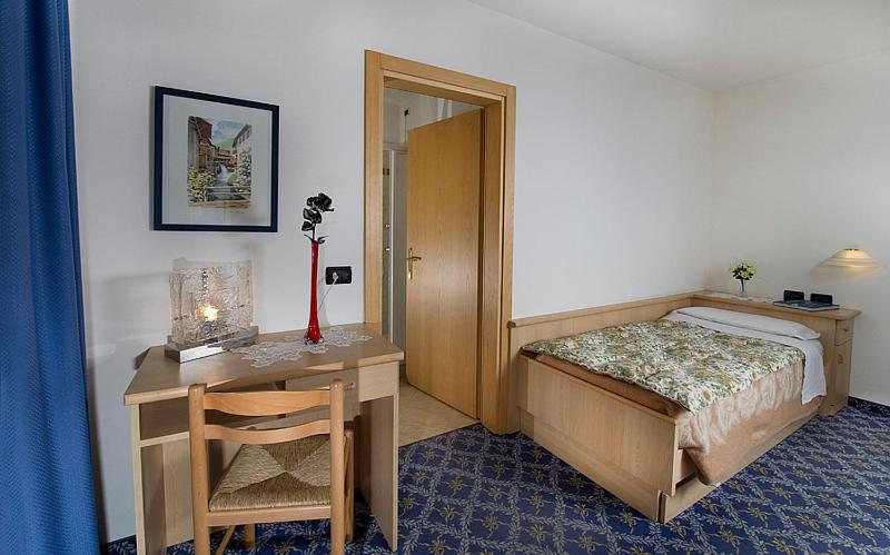Albergo Fiordaliso Canazei Habitación foto